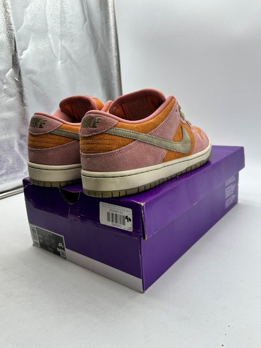 Nike SB Dunk Low Red Stardust 9.5 (Lightly Worn Pre-Owned)NikeRed Stardust/Neutral Olive-Monarch-Coconut Milk - Image 5