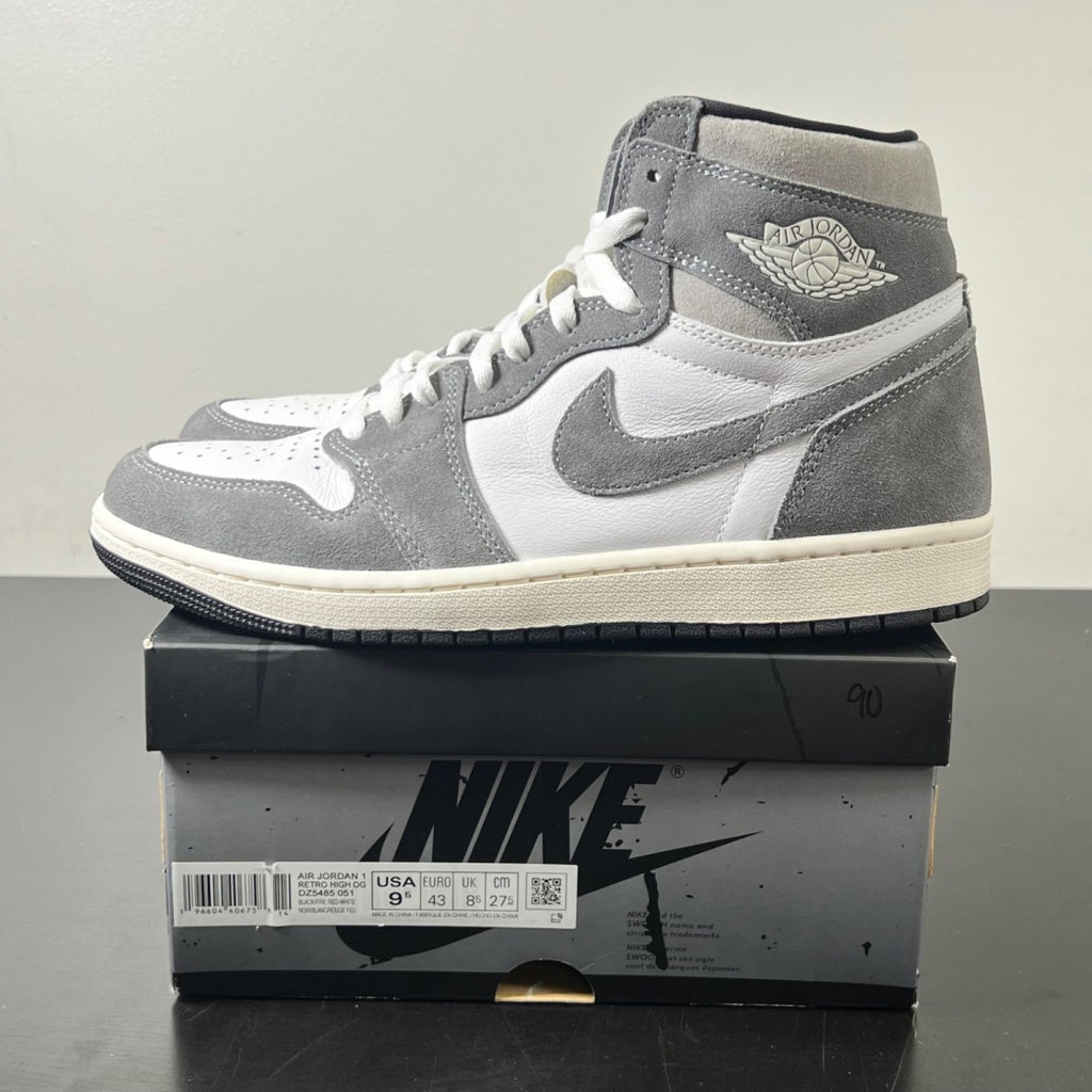 Jordan 1 Retro High OG Washed Black 9.5 (Lightly Worn Pre-Owned)JordanBlack/Fire Red/Light Smoke Grey/Sail - Image 3
