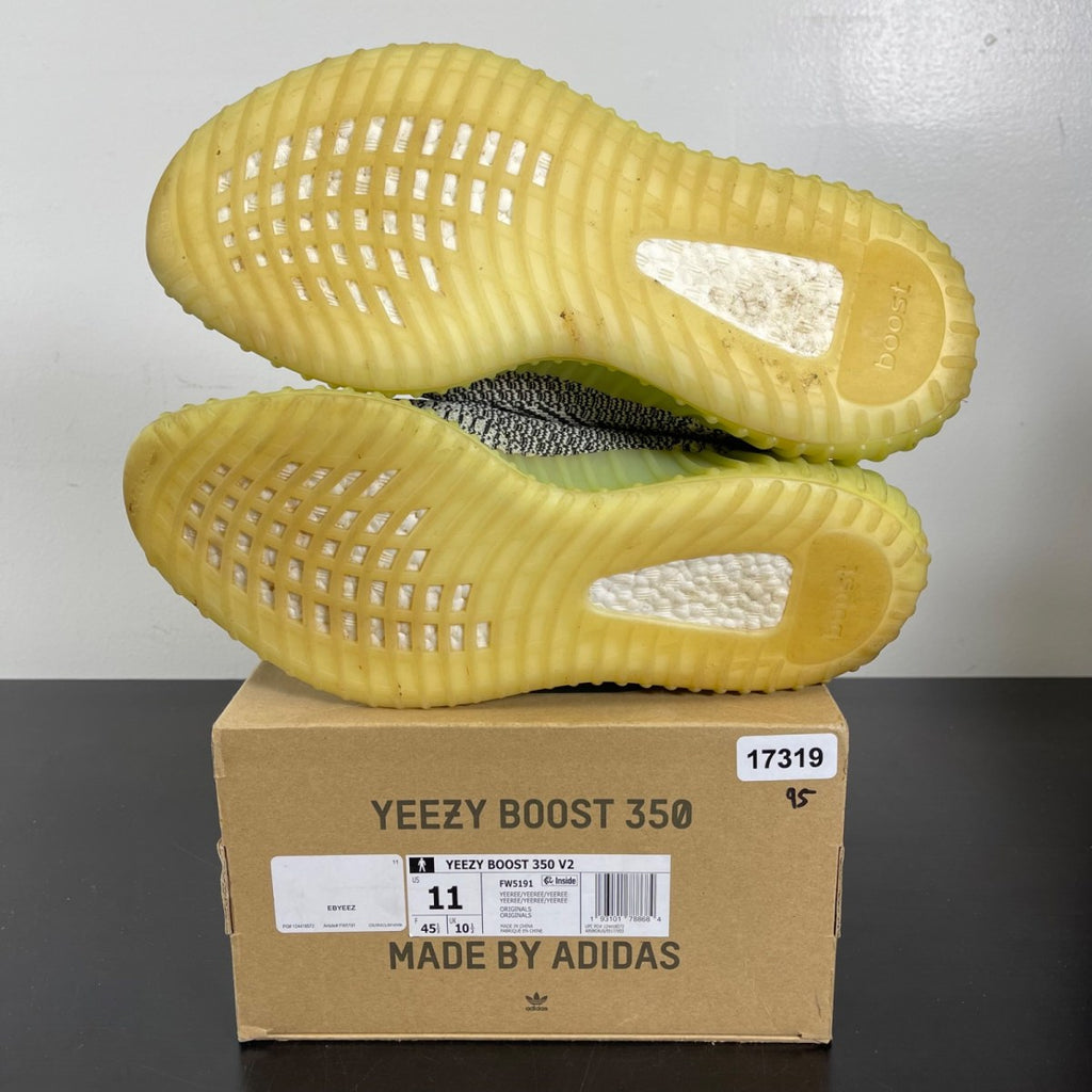 adidas Yeezy Boost 350 V2 Yeezreel (Non-Reflective) 11 (Moderately Worn Pre-Owned)adidasYeezreel/Yeezreel/Yeezreel - Image 5