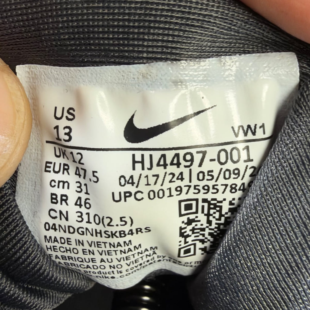 Nike V2K Run Black Dark Smoke Grey (Size 13) - Image 7