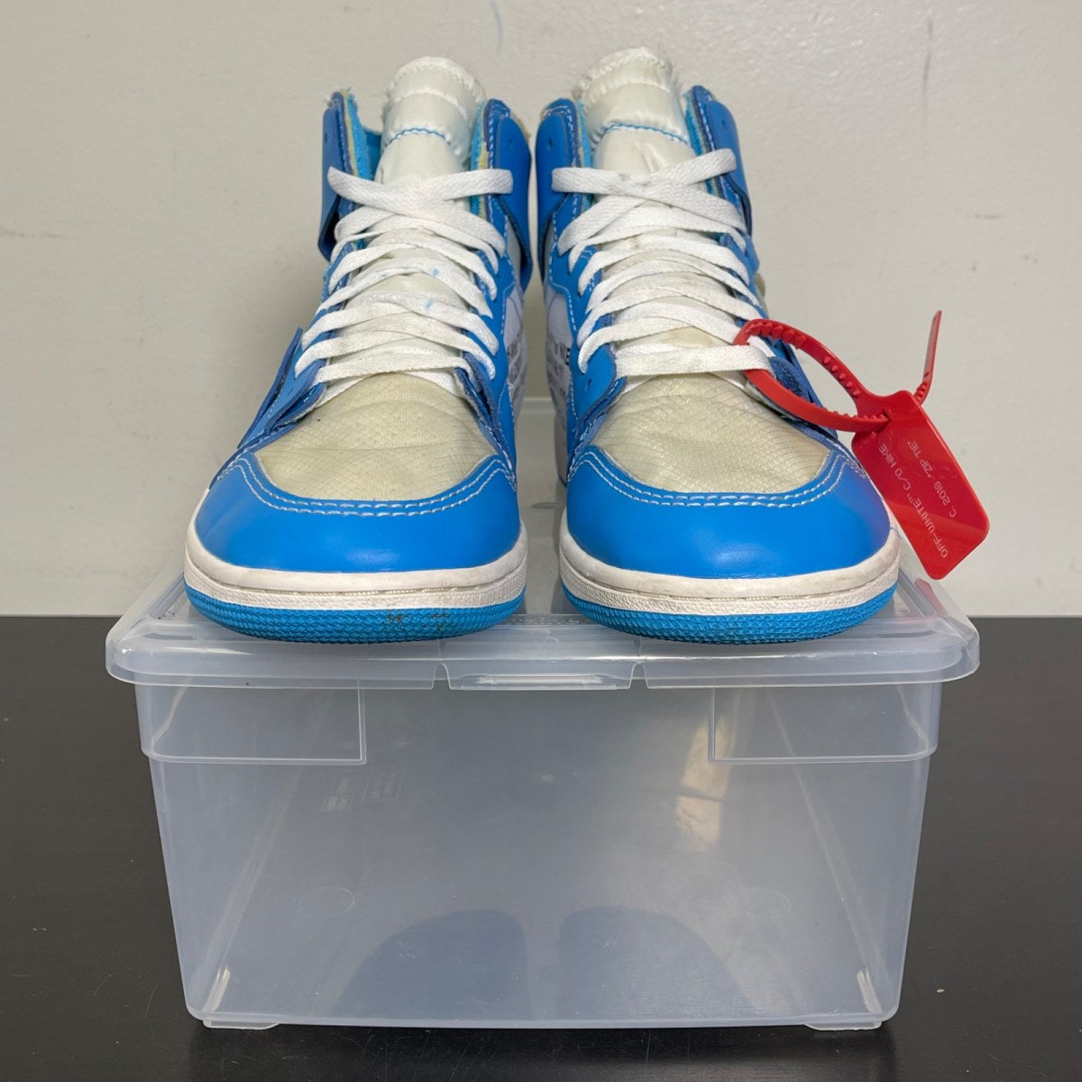 Jordan 1 Retro High Off-White University Blue 9.5 (Moderately Worn Pre-Owned)JordanWhite/Dark Powder Blue-Cone - Image 2