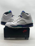 Jordan 5 Retro Grape (2025) 13 (Moderately Worn Pre-Owned)JordanWhite/Grape Ice-New Emerald - Image 1