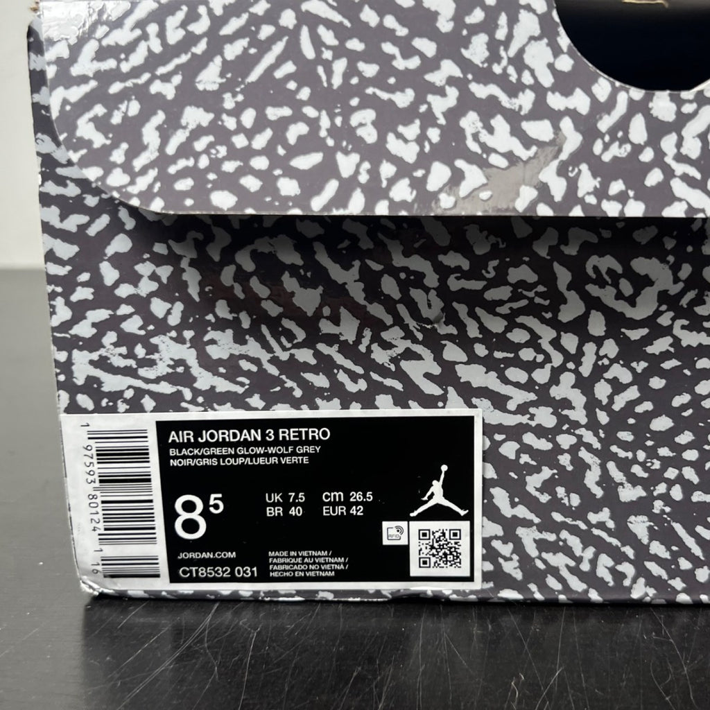 Jordan 3 Retro Green Glow 8.5 (Moderately Worn Pre-Owned)JordanBlack/Green Glow/Wolf Grey/White - Image 4