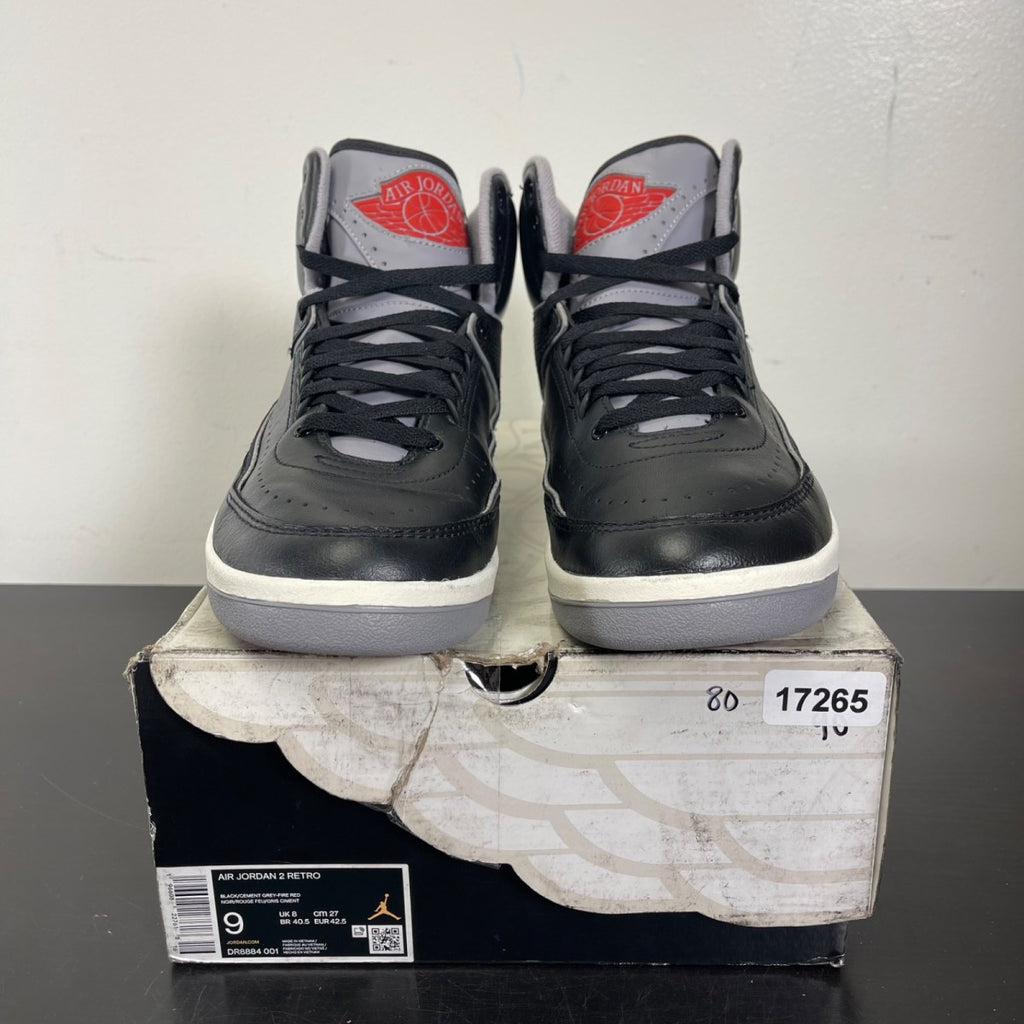 Jordan 2 Retro Black Cement 9 (Moderately Worn Pre-Owned)JordanBlack/Cement Grey/Fire Red/Sail - Image 2