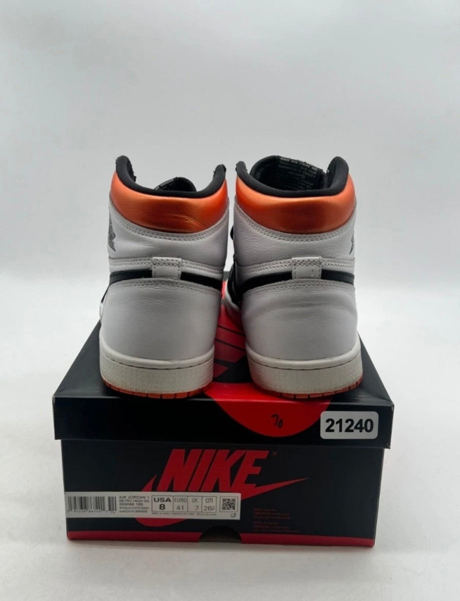 Jordan 1 Retro High Electro Orange 8 (Lightly Worn Pre-Owned)JordanWhite/Electro Orange-Black - Image 6