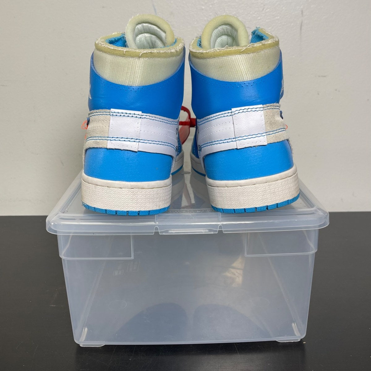 Jordan 1 Retro High Off-White University Blue 9.5 (Moderately Worn Pre-Owned)JordanWhite/Dark Powder Blue-Cone - Image 4