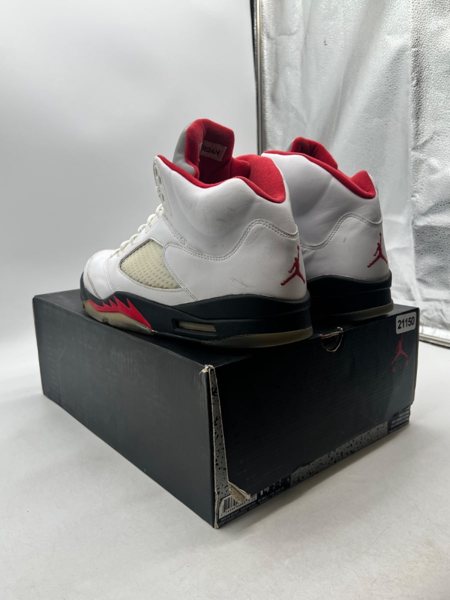 Jordan 5 Retro Fire Red (2013) 14 (Heavily Worn Pre-Owned) - Image 6