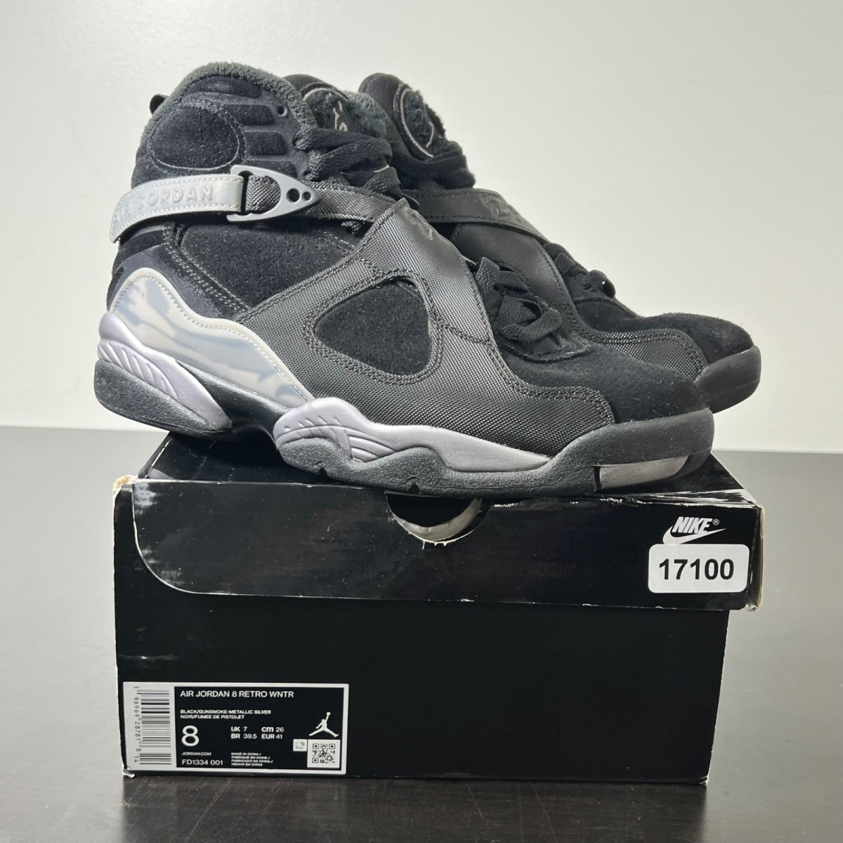 Jordan 8 Retro Winterized Gunsmoke 8 (Moderately Worn Pre-Owned)JordanBlack/Gunsmoke-Metallic Silver - Image 1