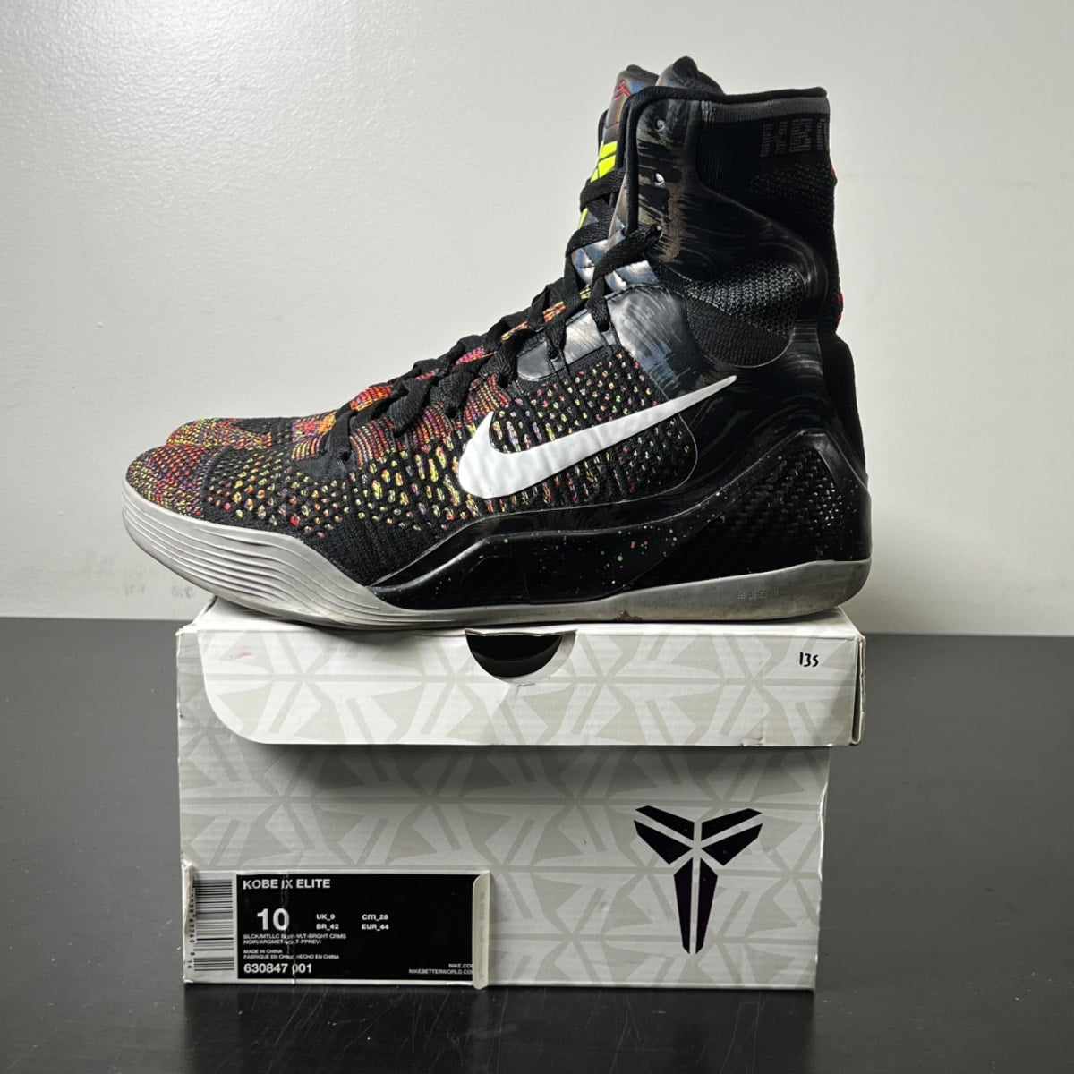Nike Kobe 9 Elite Masterpiece 10 (Moderately Worn Pre-Owned)NikeBlack/Metallic Silver-Volt-Bright Crimson - Image 3