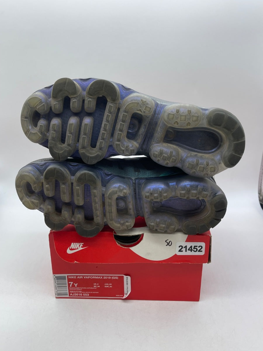 Nike Air VaporMax 2019 Throwback Future (GS) 7Y (Moderately Worn Pre-Owned)NikeBlack/Anthracite-Laser Fuchsia - Image 7