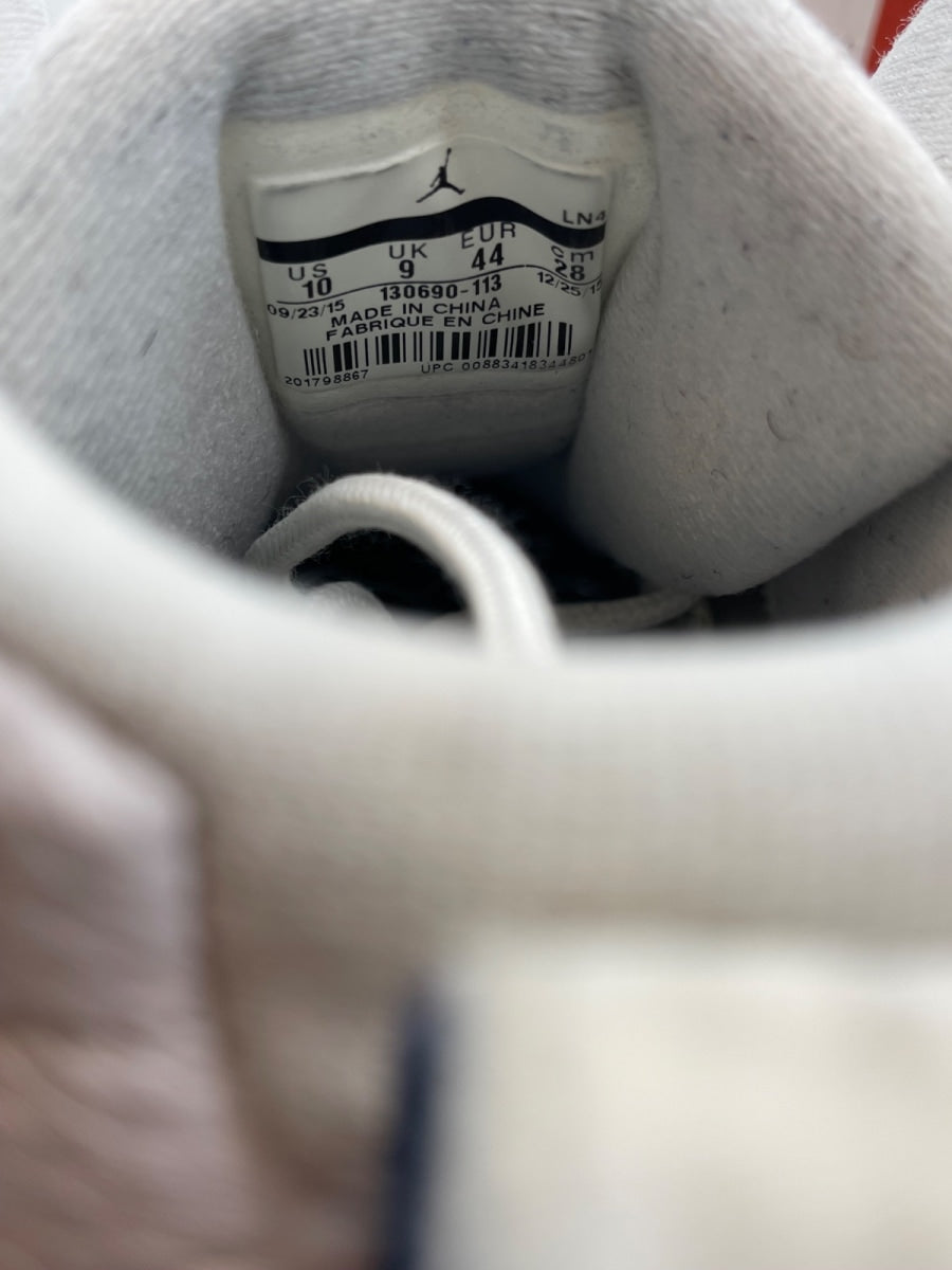 Jordan 12 Retro French Blue (2016) 10 (Moderately Worn Pre-Owned)JordanWhite/French Blue-Metallic Silver-Varsity Red - Image 8