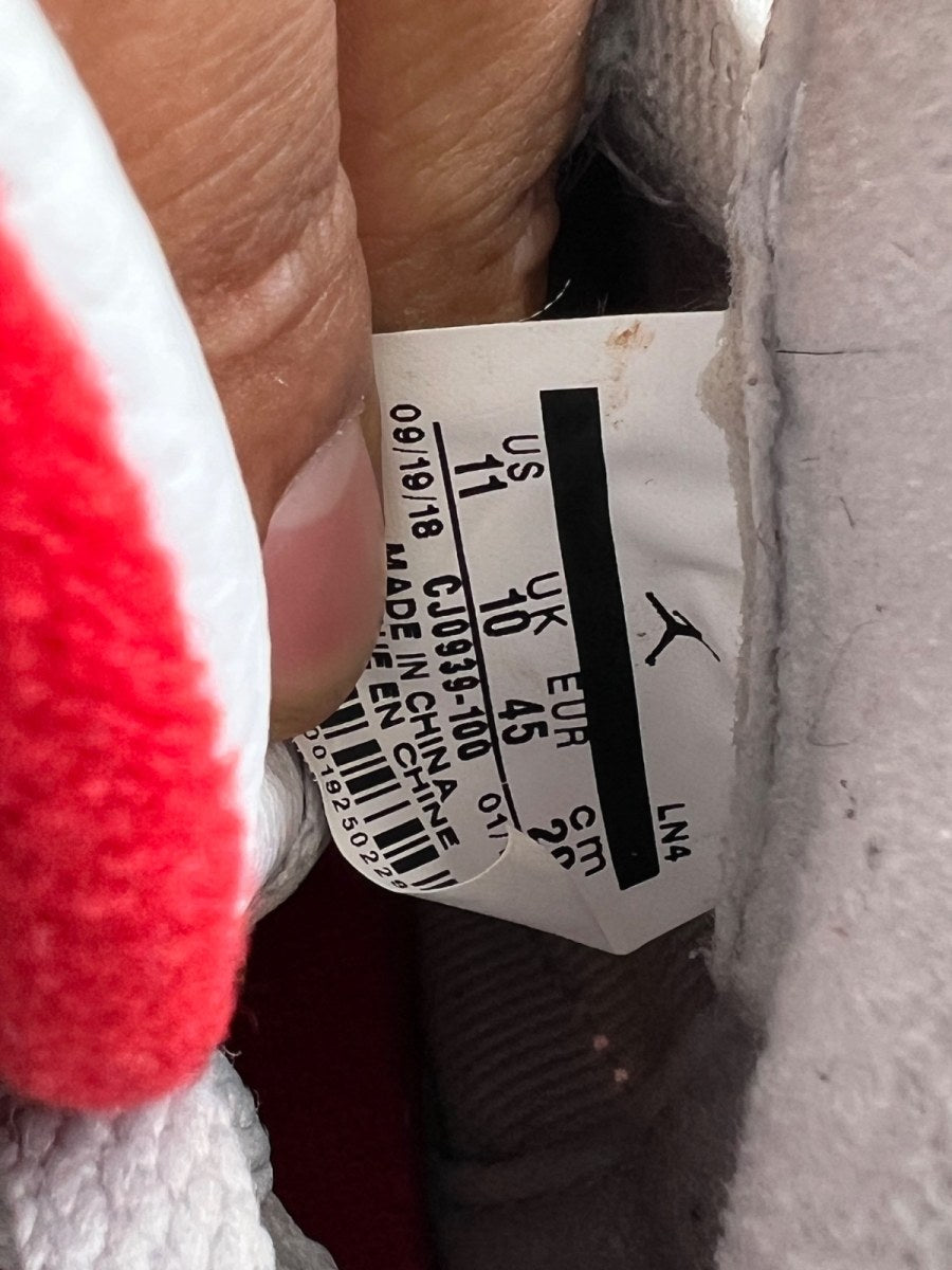 Jordan 3 Retro Tinker White University Red 11 (Moderately Worn Pre-Owned)JordanWhite/University Red-Neutral Grey - Image 9