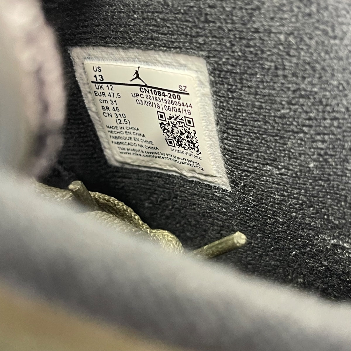Jordan 6 Retro Travis Scott 13 (Moderately Worn Pre-Owned)JordanMedium Olive/Black-Sail-University Red - Image 6
