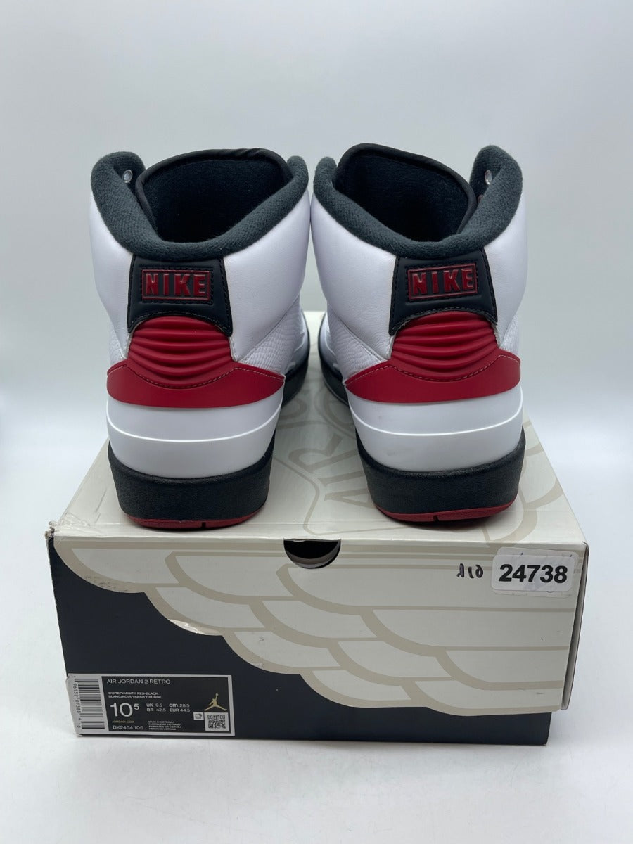 Jordan 2 Retro OG Chicago (2022) 10.5 (Moderately Worn Pre-Owned)JordanWhite/Varsity Red/Black - Image 3