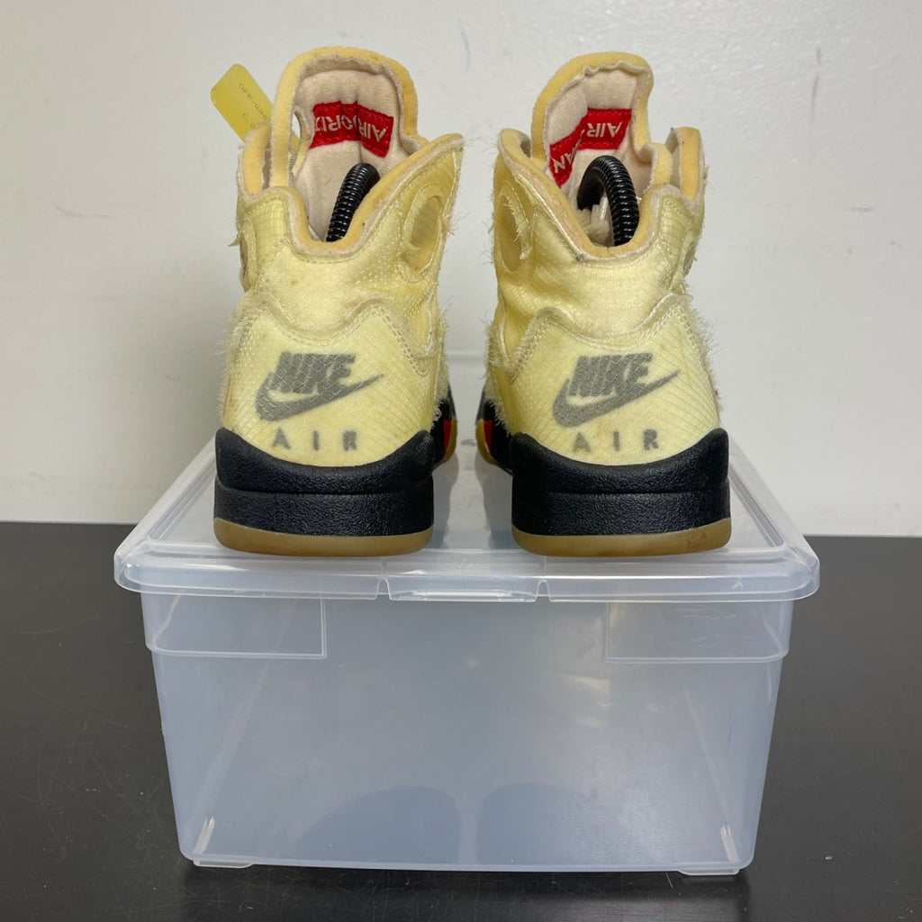Jordan 5 Retro Off-White Sail 5.5 (Moderately Worn Pre-Owned)JordanSail/Fire Red-Muslin-Black - Image 4