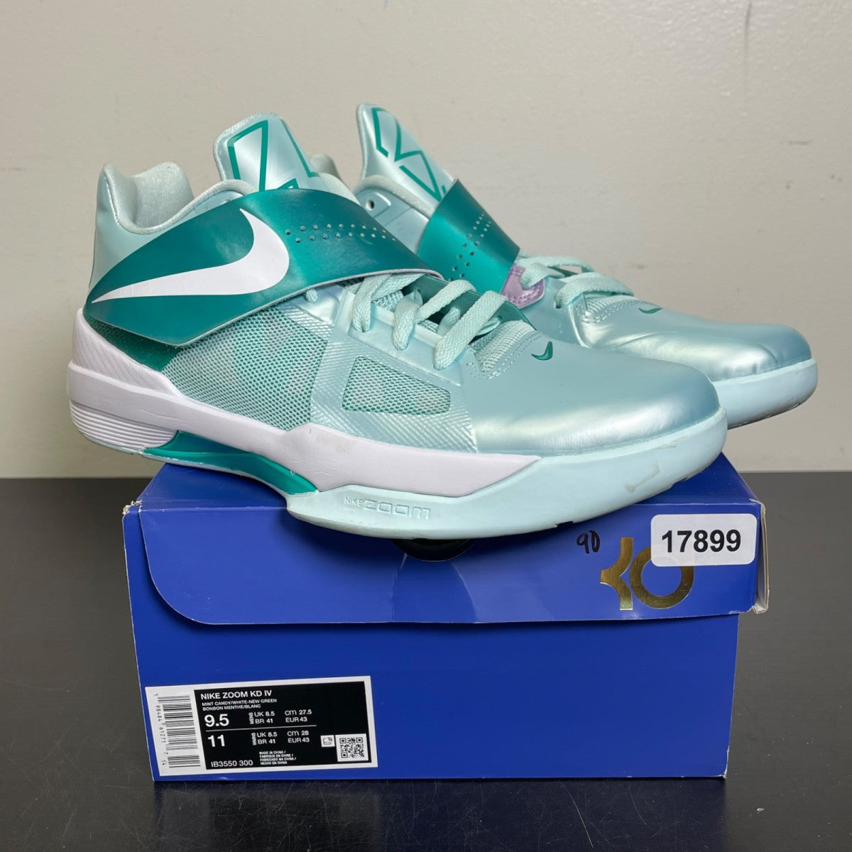 Nike KD 4 Easter (2025) 9.5 (Moderately Worn Pre-Owned)NikeMint Candy/White/New Green - Image 1