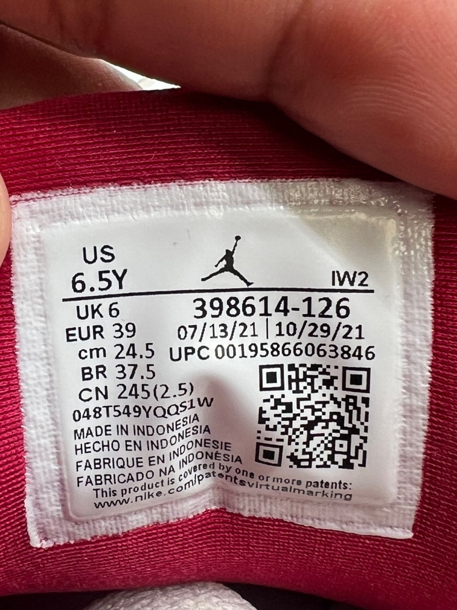 Jordan 3 Retro Cardinal (GS) 6.5Y (Moderately Worn Pre-Owned) - Image 9
