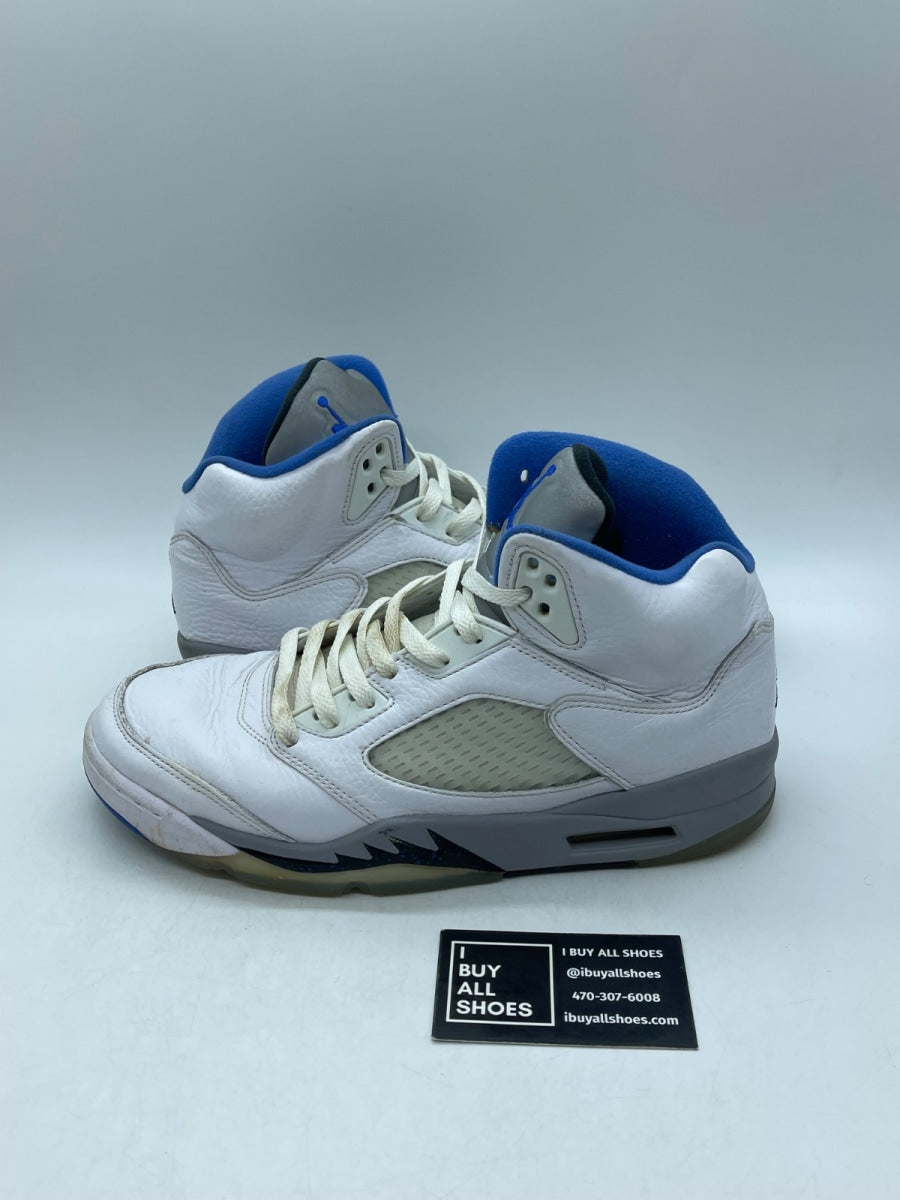 Jordan 5 Retro White Stealth (2021) 9.5 (Moderately Worn Pre-Owned) - Image 1
