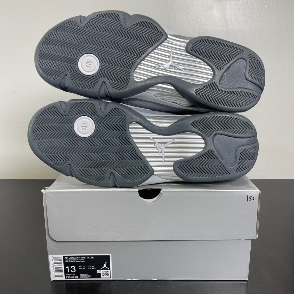 Jordan 14 Retro Flint Grey 13 (Moderately Worn Pre-Owned)JordanFlint Grey/Stealth Grey/White - Image 5