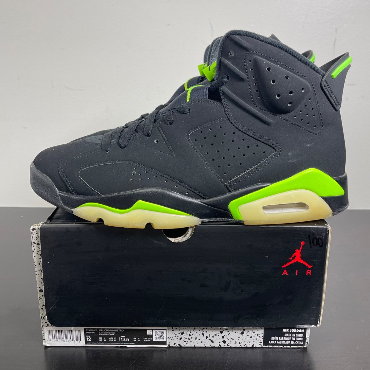 Jordan 6 Retro Electric Green 12 (Moderately Worn Pre-Owned)JordanBlack/Electric Green - Image 3