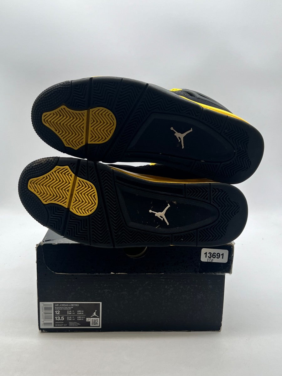 Jordan 4 Retro Thunder (2023) 12 (Lightly Worn Pre-Owned)JordanBlack/Tour Yellow - Image 8