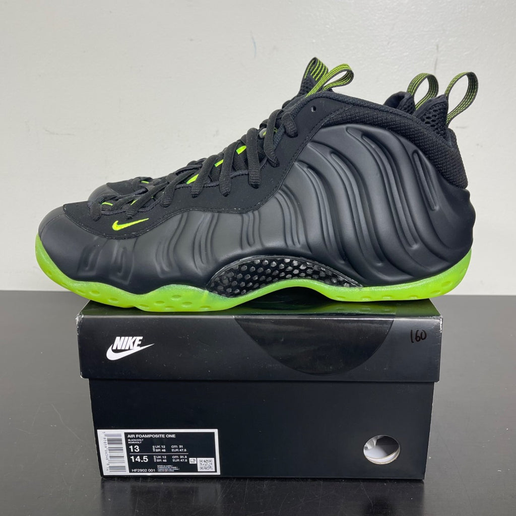 Nike Air Foamposite One Black Volt 13 (Moderately Worn Pre-Owned)NikeBlack/Volt - Image 3