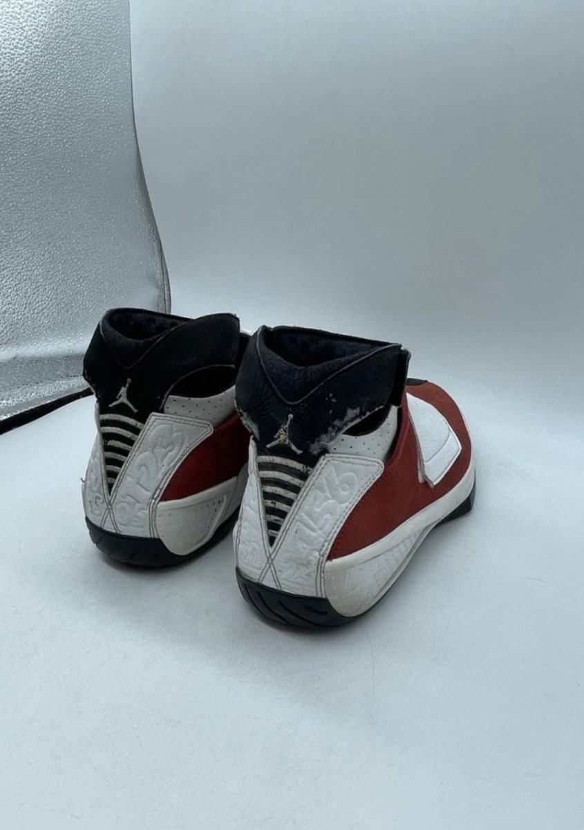 Jordan 20 OG Midwest Red 9 (Heavily Worn Pre-Owned)JordanVarsity Red/White-Black - Image 2