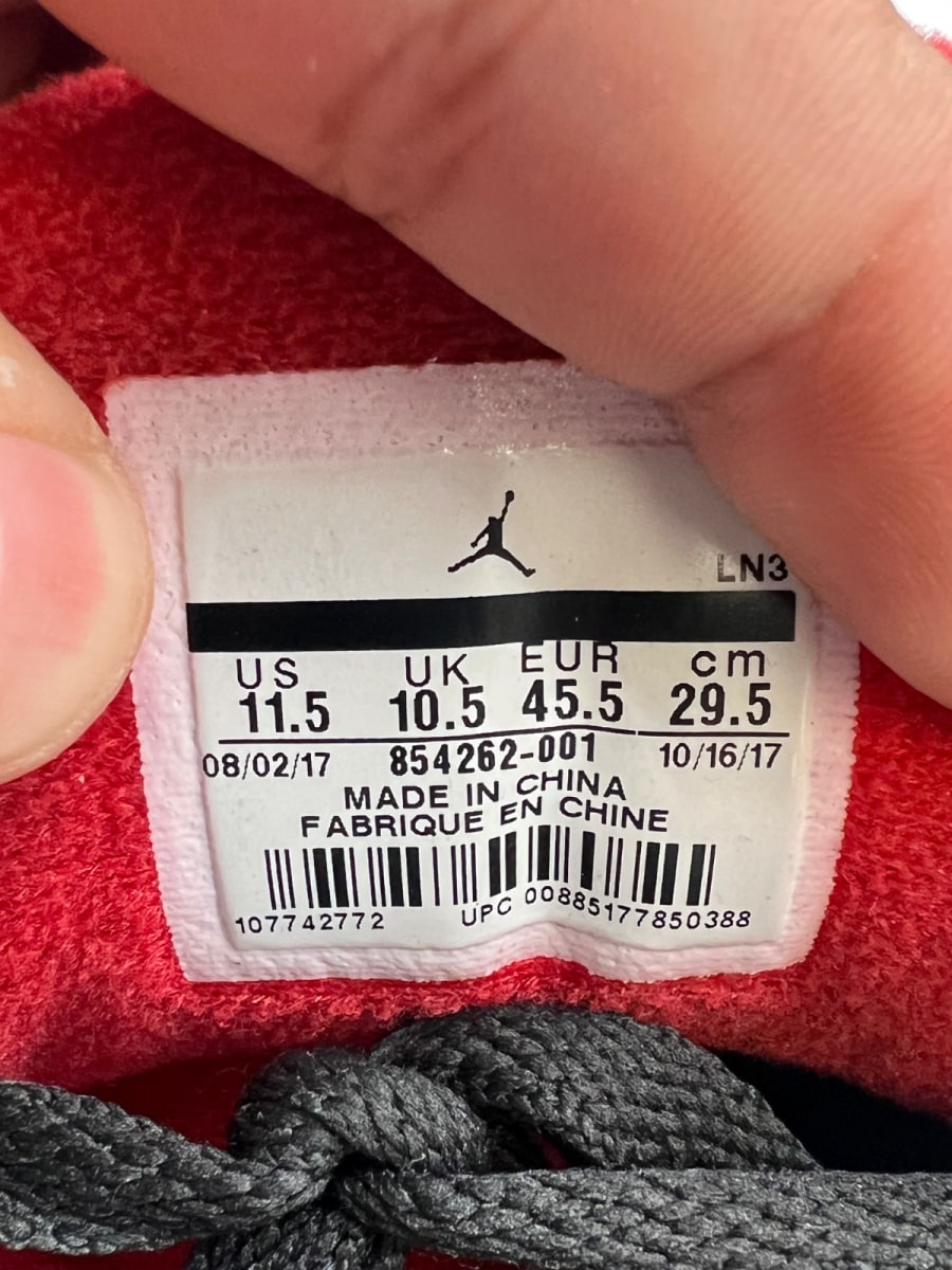 Jordan 3 Retro Black Cement (2018) 11.5 (Heavily Worn Pre-Owned) - Image 9