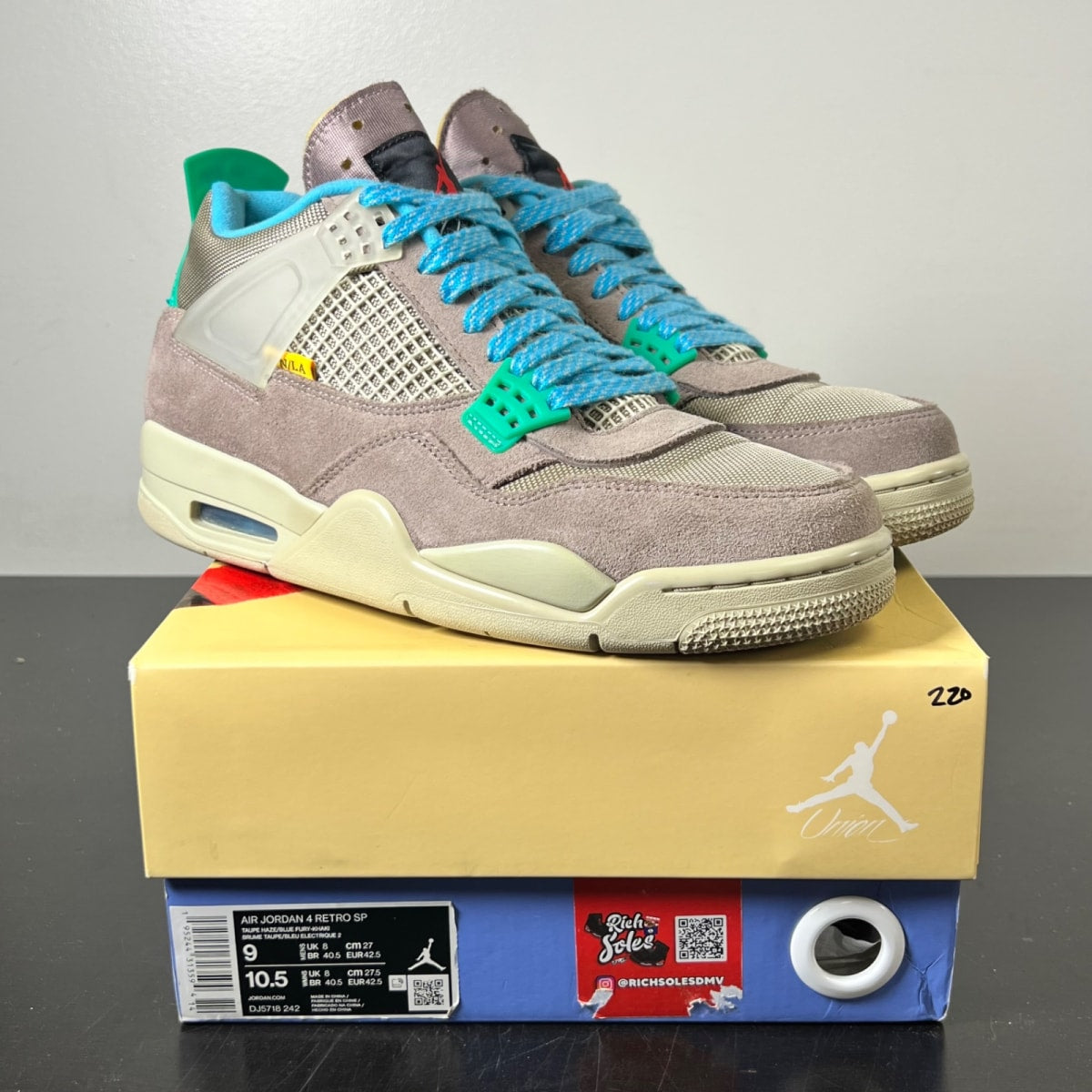 Jordan 4 Retro SP 30th Anniversary Union Taupe Haze 9 (Lightly Worn Pre-Owned)JordanTaupe Haze/Blue Fury-Khaki-Roma Green - Image 1
