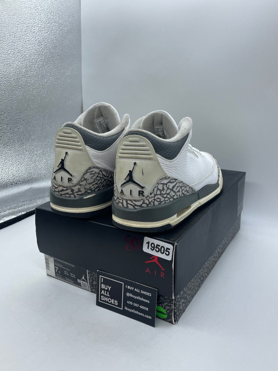 Jordan 3 Retro Hide N' Sneak (GS) 7Y (Moderately Worn Pre-Owned) - Image 5
