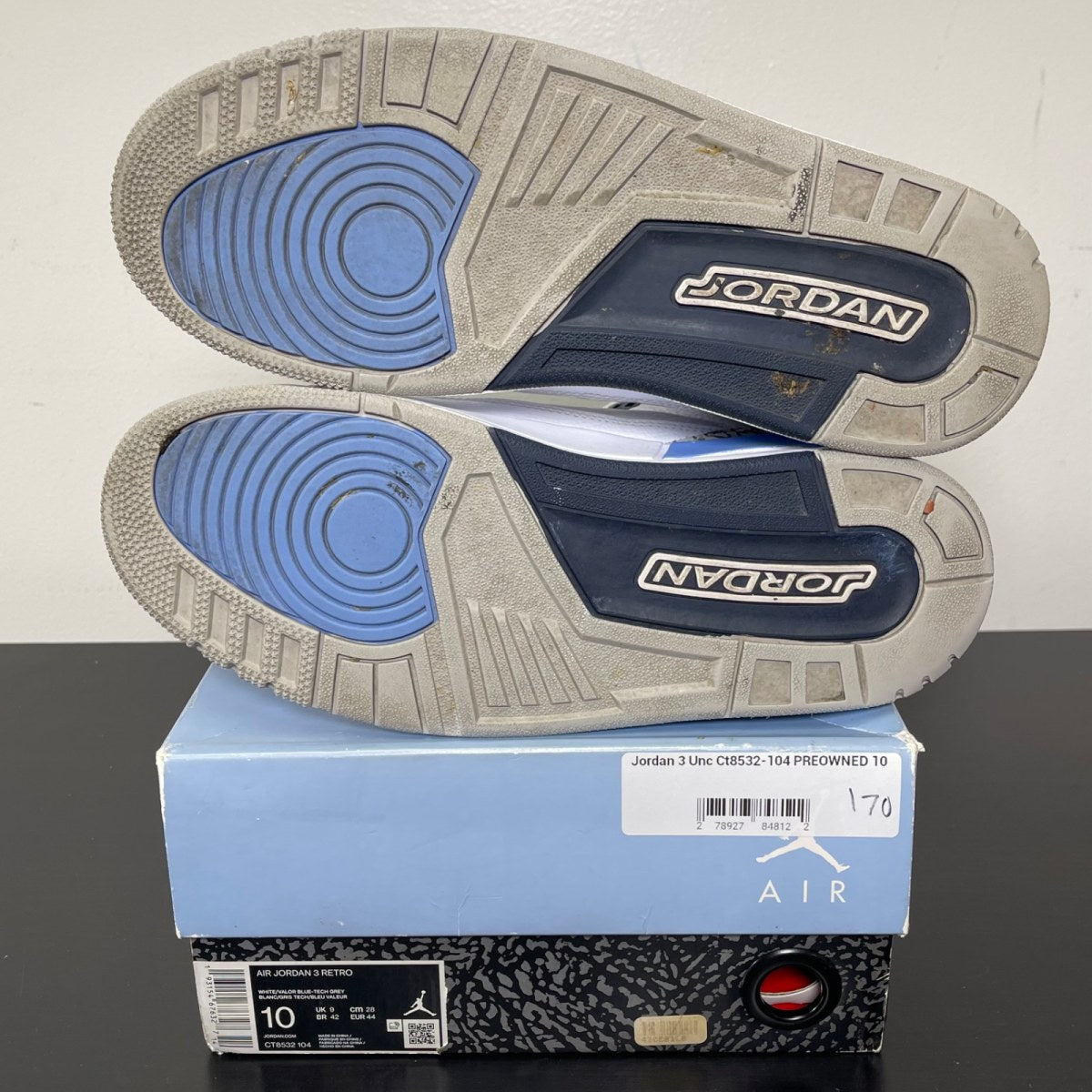 Jordan 3 Retro UNC (2020) 10 (Moderately Worn Pre-Owned)JordanWhite/Valor Blue-Tech Grey - Image 5