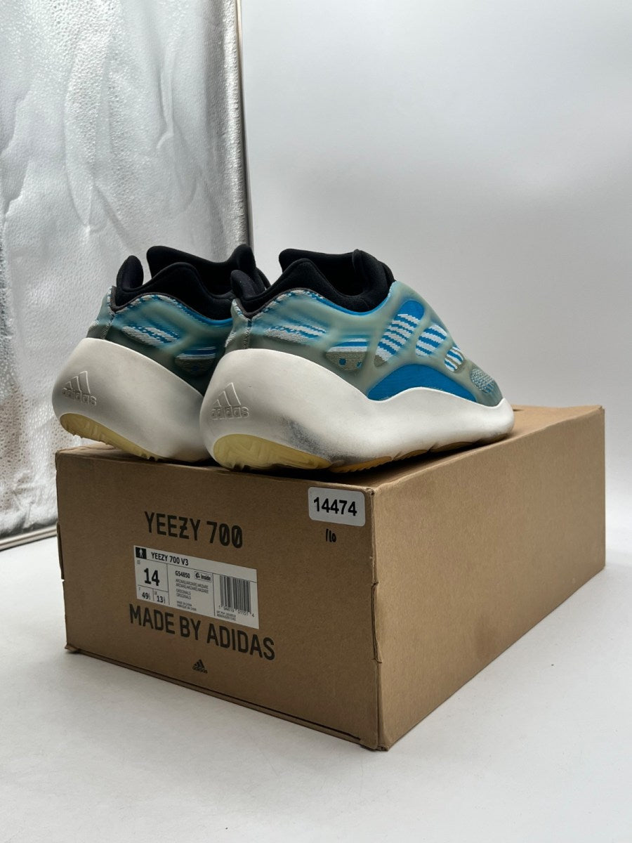 adidas Yeezy 700 V3 Arzareth 14 (Moderately Worn Pre-Owned)adidasAzareth/Azareth/Azareth - Image 5