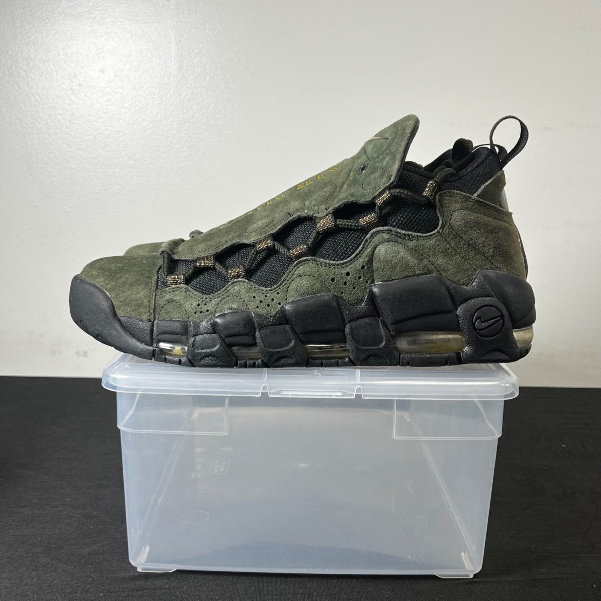 Nike Air More Money Currency Pack (USA) 9.5 (New Pre-Owned)NikeSequoia/Metallic Gold-Black - Image 3