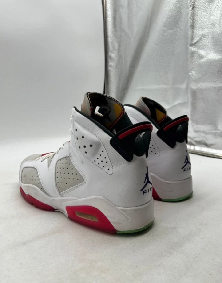 Jordan 6 Retro Hare 12 (Moderately Worn Pre-Owned)JordanNeutral Grey/White-True Red-Black - Image 4