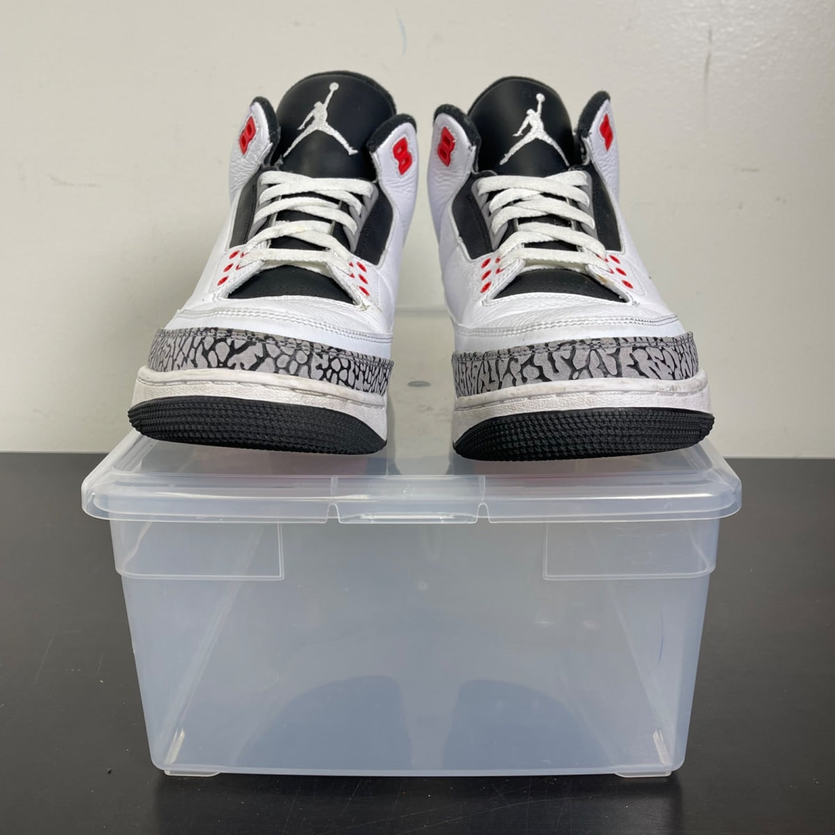 Jordan 3 Retro Infrared 23 10.5 (Moderately Worn Pre-Owned)JordanWhite/Cement Grey-Infrared 23-Black - Image 2