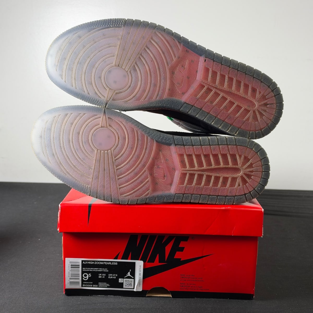 Jordan 1 Retro High Zoom Fearless (Size 9.5) - aux