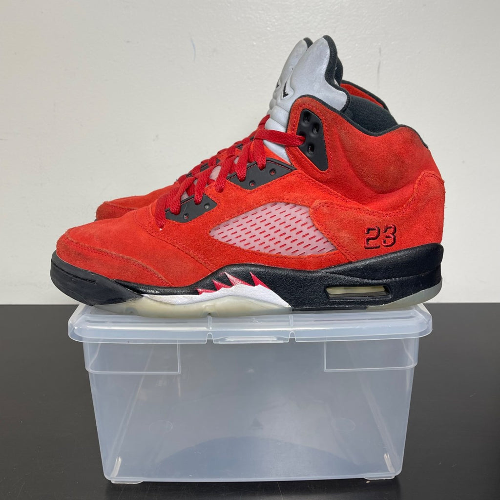 Jordan 5 Retro Raging Bull Red (2021) 9 (Moderately Worn Pre-Owned)JordanVarsity Red/Black-White - Image 3