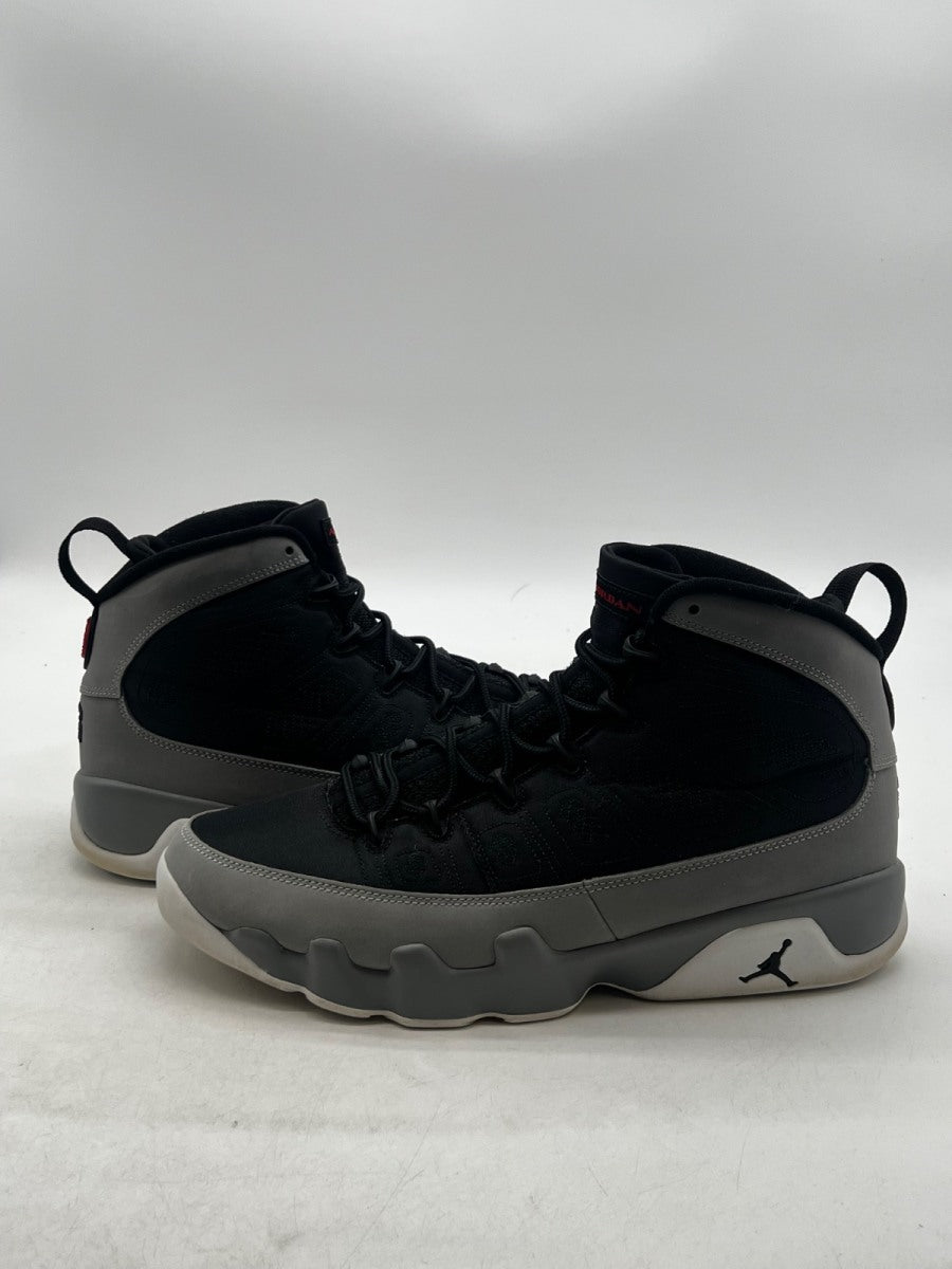 Jordan 9 Retro Particle Grey 11 (Moderately Worn Pre-Owned)JordanBlack/University Red/Particle Grey/White - Image 1