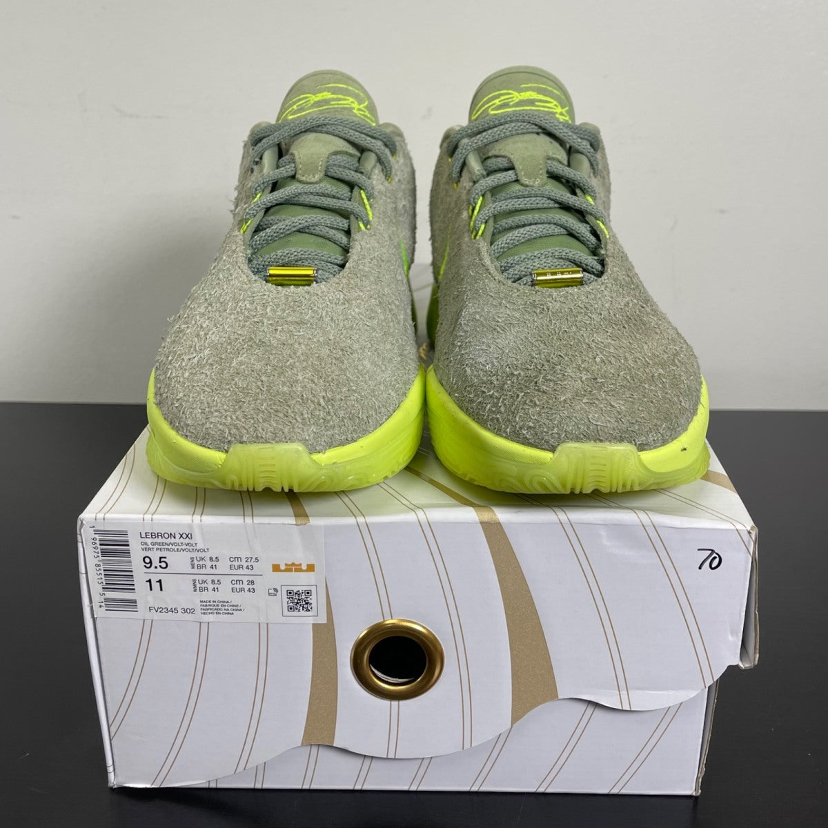 Nike LeBron 21 'Algae' 9.5 (Moderately Worn Pre-Owned)Nike - Image 2