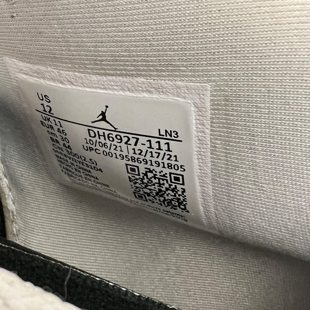 Jordan 4 Retro Military Black 12 (Moderately Worn Pre-Owned)JordanWhite/Black-Neutral Grey - Image 7