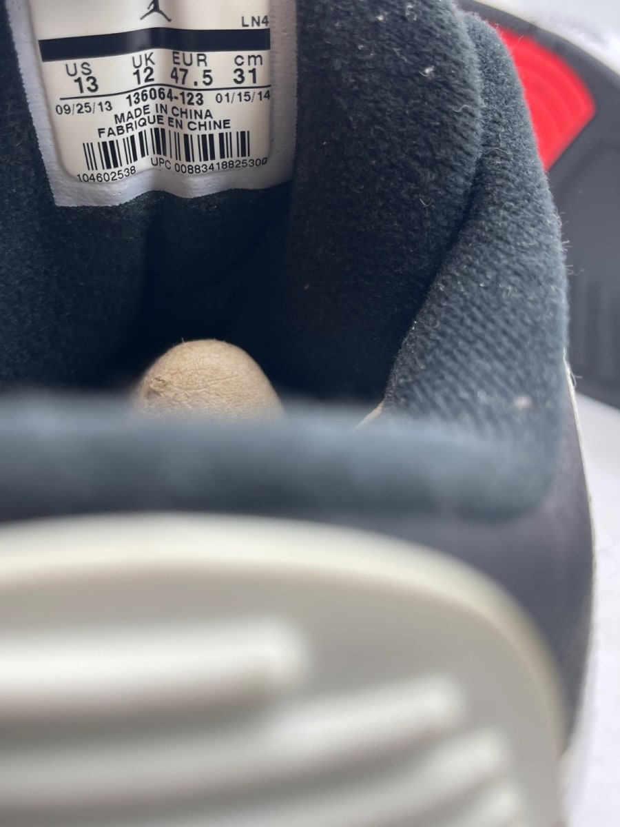 Jordan 3 Retro Infrared 23 13 (Moderately Worn Pre-Owned) - Image 8