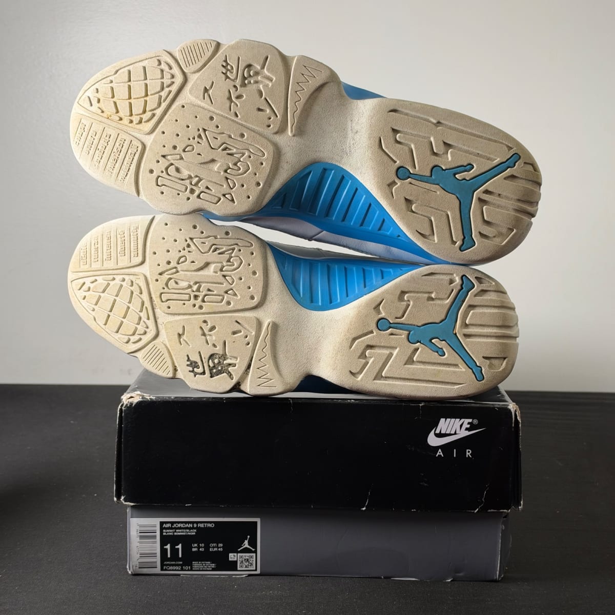 Jordan 9 Retro Powder Blue (2024) (Size 11) - aux