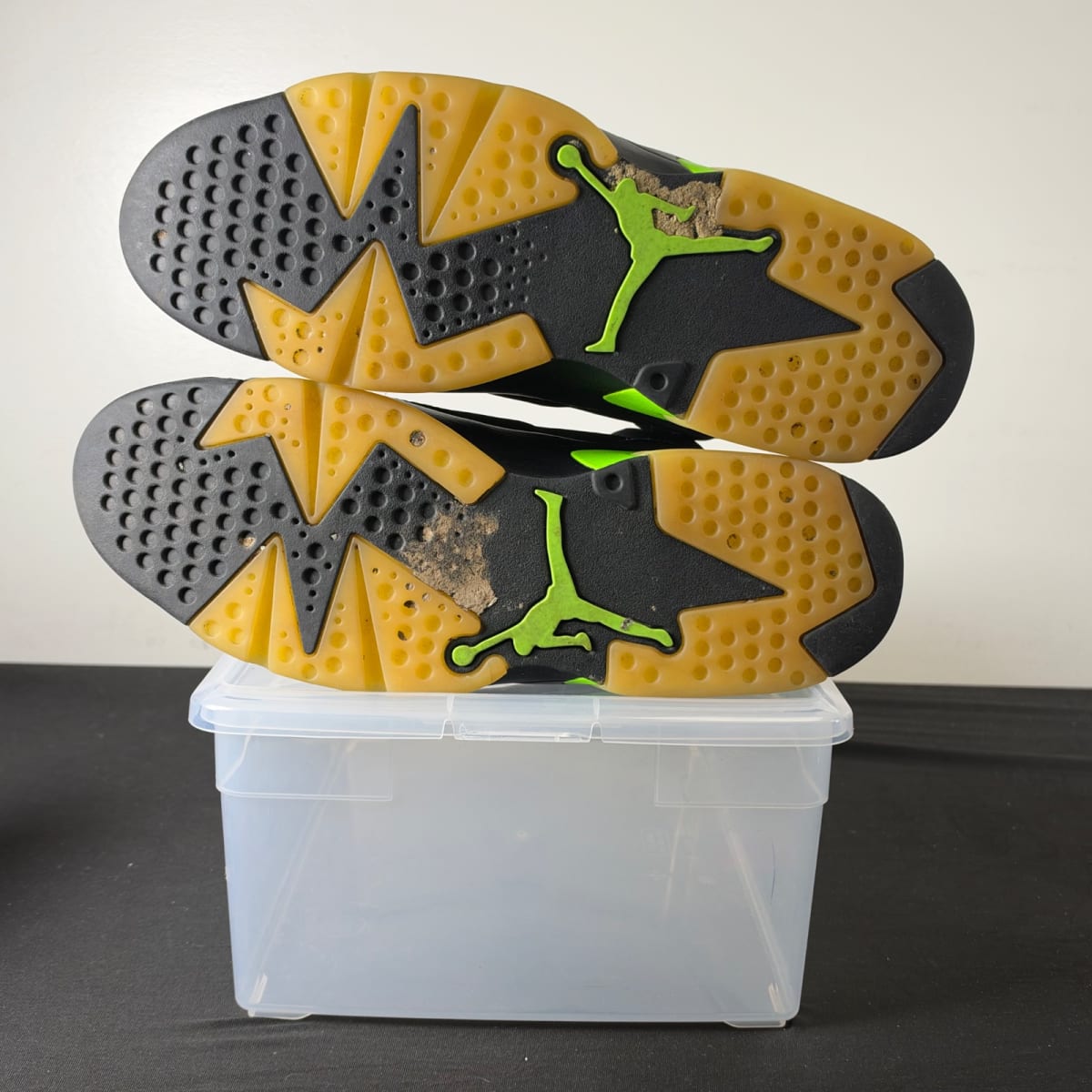 Jordan 6 Retro Electric Green (Size 13) - aux