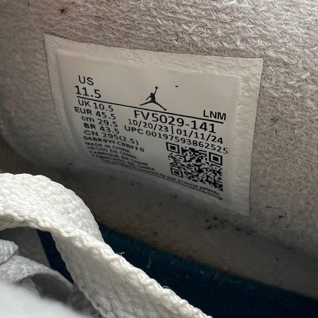 Jordan 4 Retro Military Blue (2024) - Image 9