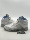 Jordan 5 Retro White Stealth (2021) 9.5 (Heavily Worn Pre-Owned) - Image 1