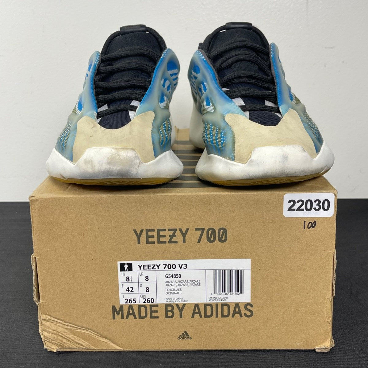 adidas Yeezy 700 V3 Arzareth 8.5 (Moderately Worn Pre-Owned)adidasAzareth/Azareth/Azareth - Image 2