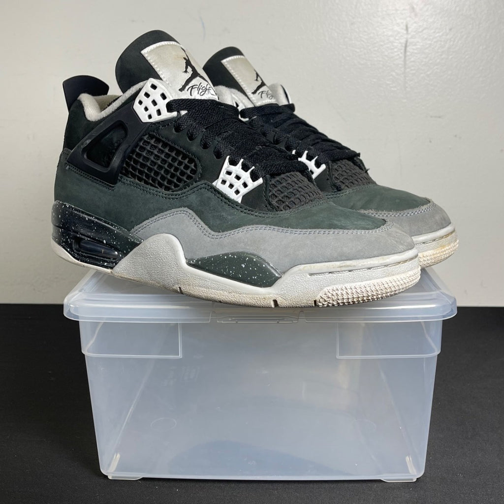 Jordan 4 Retro Fear (2024) (Size 8) - Image 1