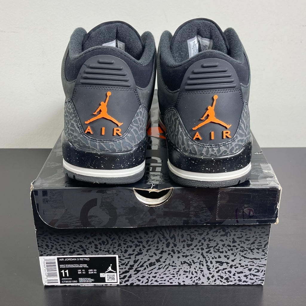 Jordan 3 Retro Fear Pack (2023) 11 (Moderately Worn Pre-Owned)JordanNight Stadium/Total Orange-Black-Flat Pewter-Neutral Grey - Image 4