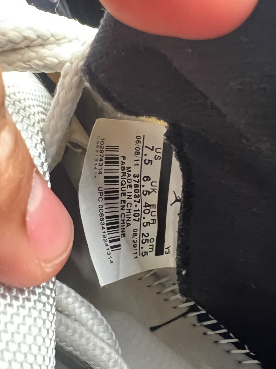 Jordan 11 Retro Concord (2011) 7.5 (Heavily Worn Pre-Owned)JordanWhite/Black-Dark Concord - Image 9