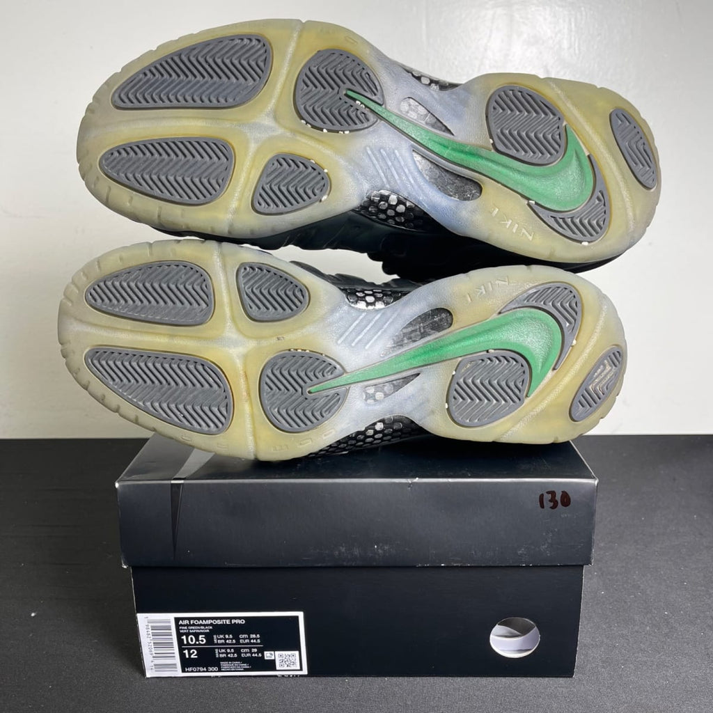 Nike Air Foamposite Pro Pine Green (2025) (Size 10.5) - aux